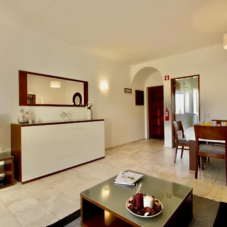 Apartment Berry - With Pool And Rooftop