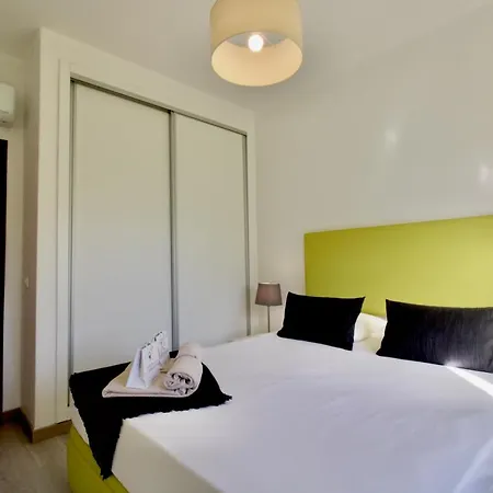 Berry - With Pool And Rooftop * Porches (Algarve)