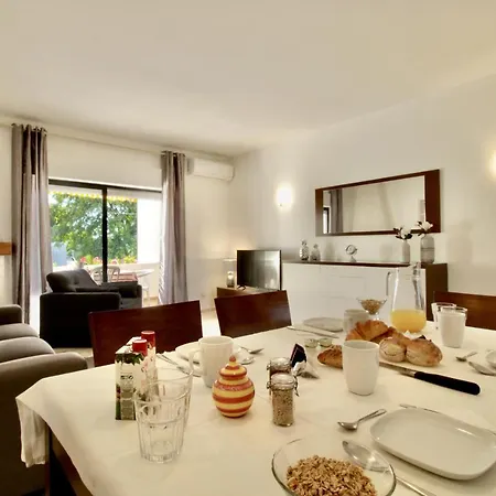 Berry - With Pool And Rooftop Porches (Algarve)