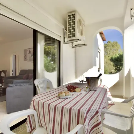 Apartment Berry - With Pool And Rooftop Porches (Algarve)