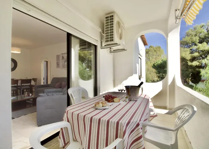 Lejlighed Berry - With Pool And Rooftop Porches (Algarve)