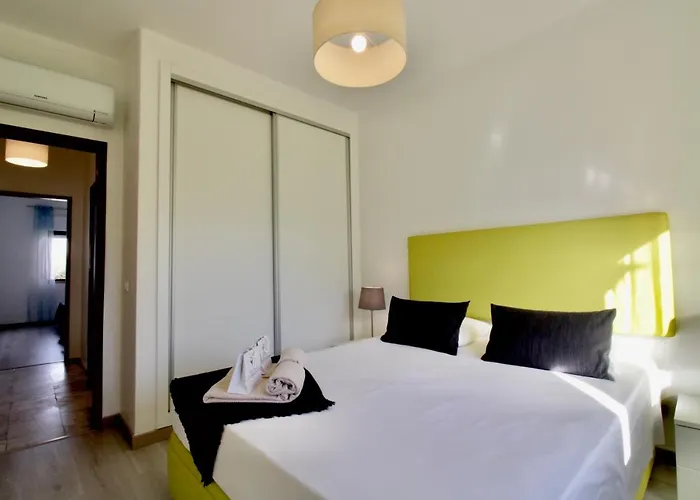 Berry - With Pool And Rooftop * Porches