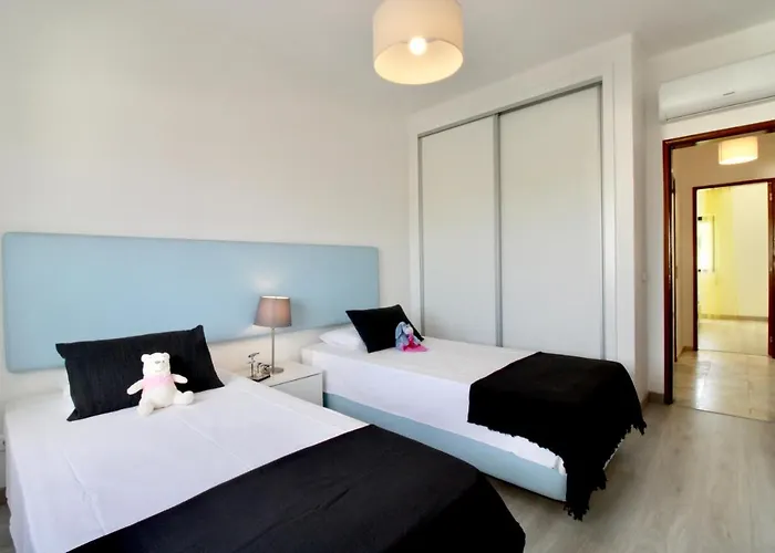 Apartman Berry - With Pool And Rooftop Porches